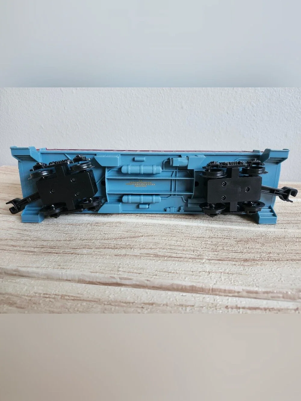 Lionel Polar Express G Gauge Replacement Train Engine & Passenger Car